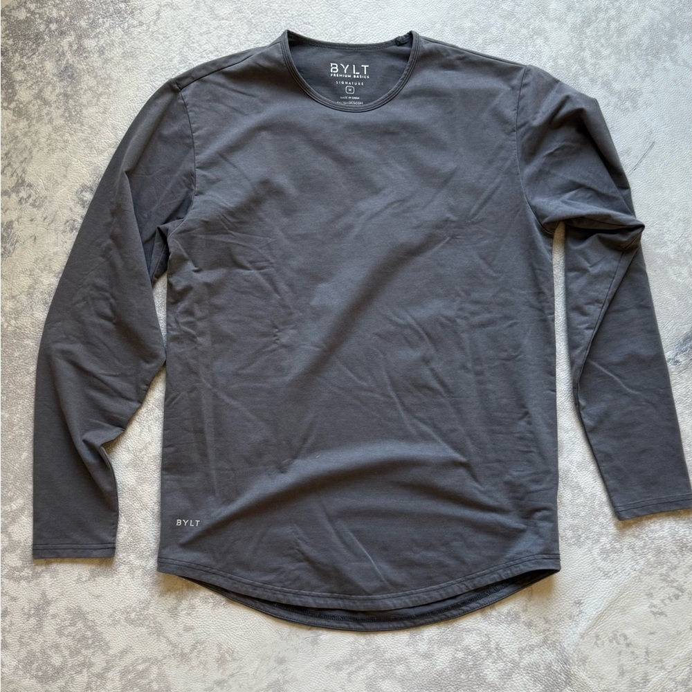 BYLT snow wash drop cut long sleeve size MED